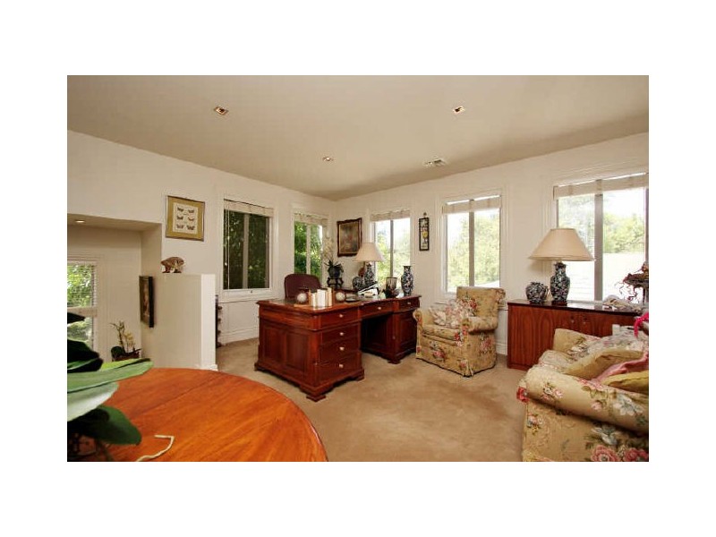 Francis Street, Red Hill ACT 2603