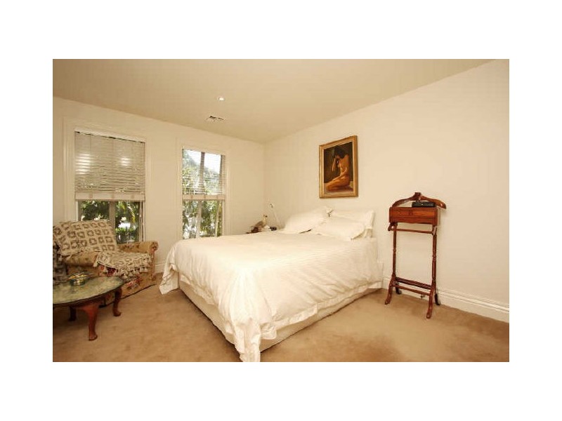 Francis Street, Red Hill ACT 2603