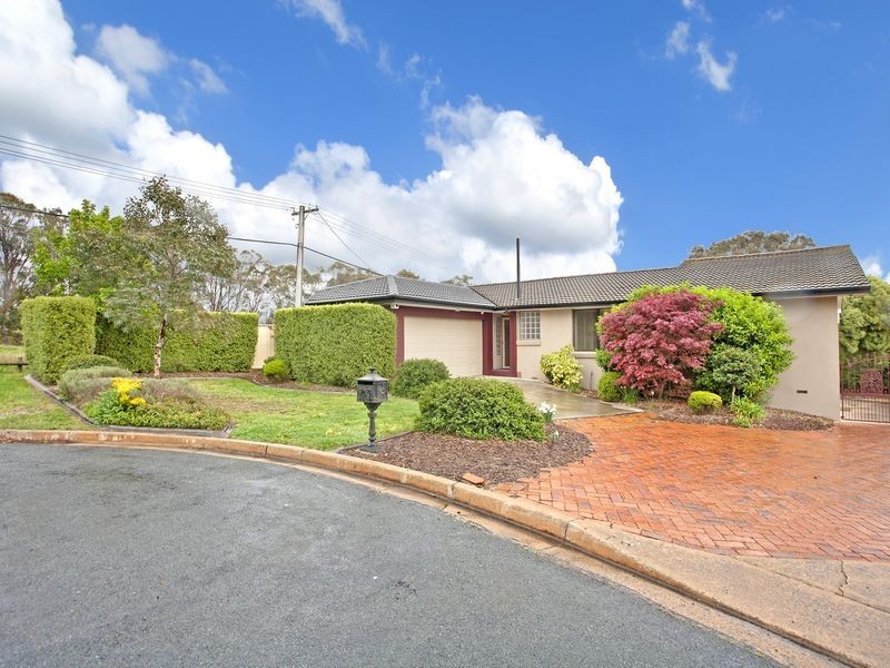 10 Lyle Place, Chifley ACT 2606