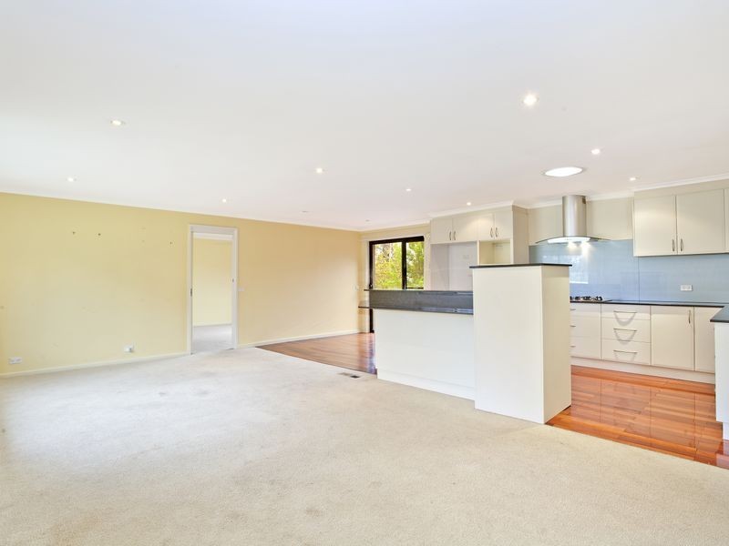 10 Lyle Place, Chifley ACT 2606