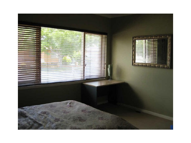 13 Albert Street, Queanbeyan NSW 2620