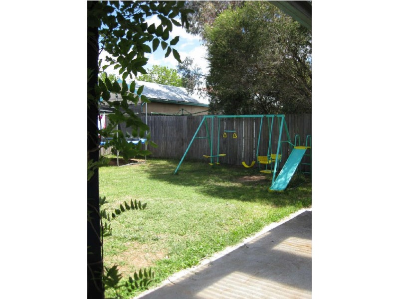 13 Albert Street, Queanbeyan NSW 2620