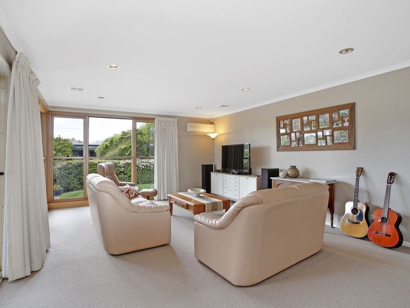 27 McCormack Street, Curtin ACT 2605