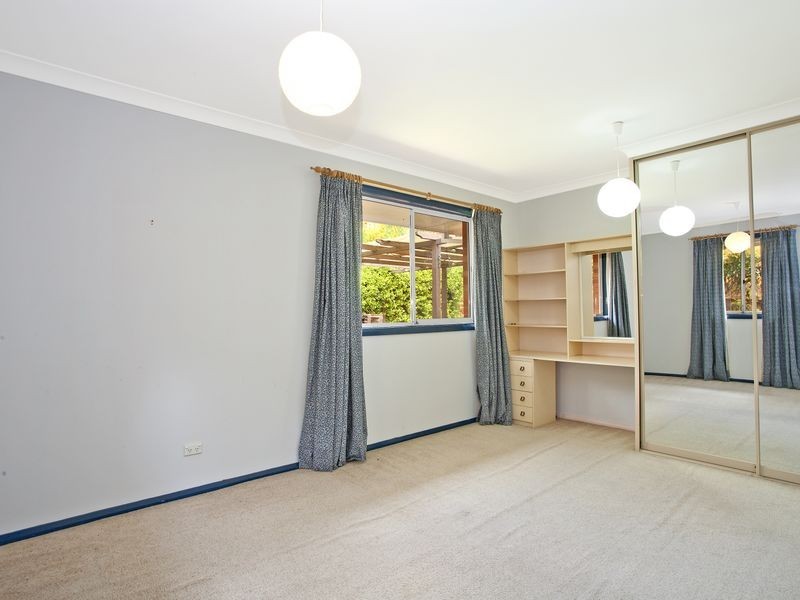 8 Caley Crescent, Narrabundah ACT 2604