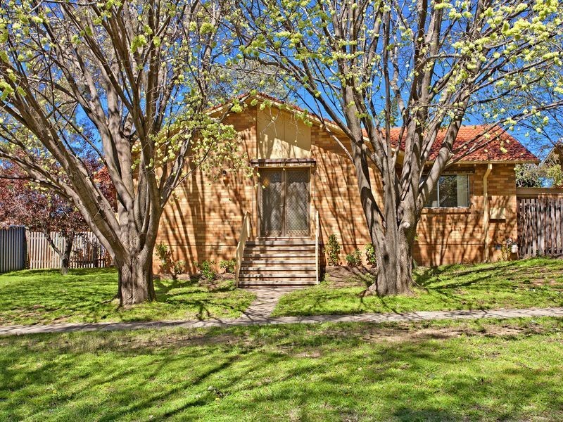 3 Colebatch Place, Curtin ACT 2605