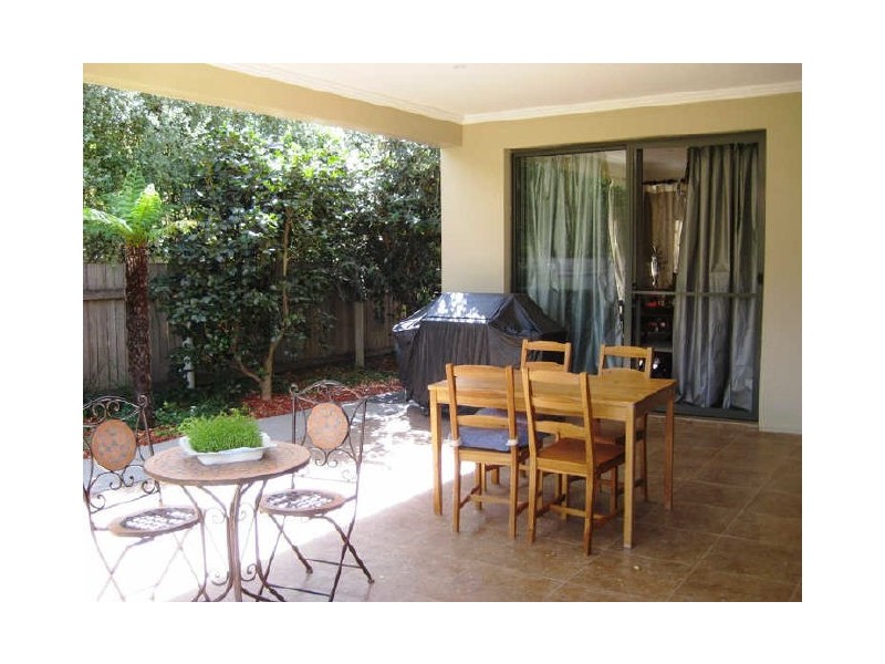 13 Newdegate Street, Deakin ACT 2600