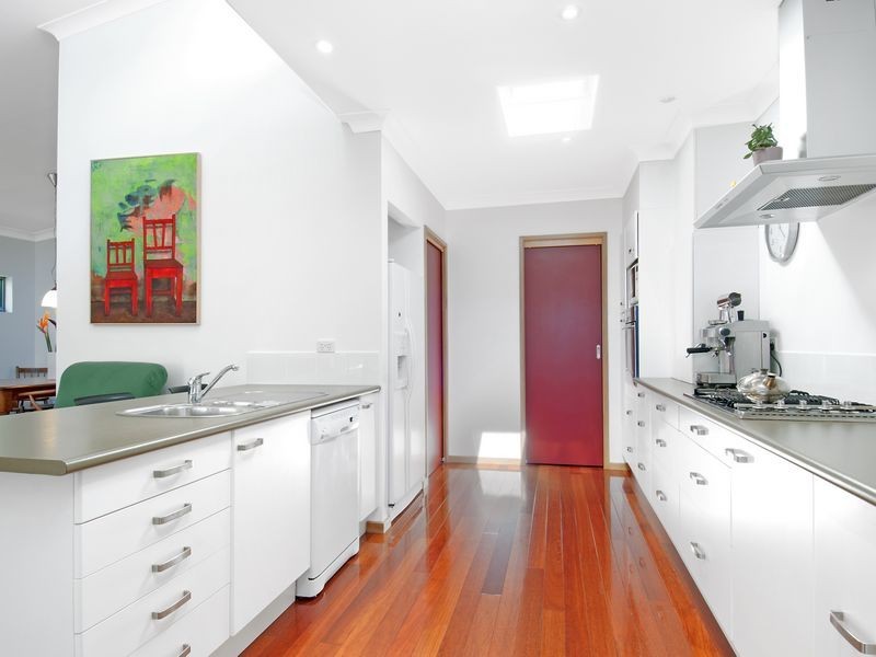 9 Mosman Place, Narrabundah ACT 2604