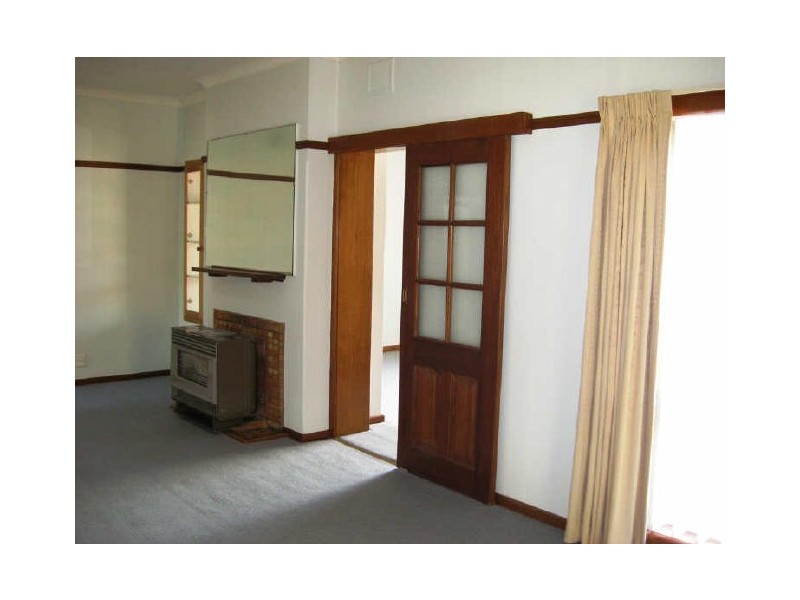 12 Frome Street, Narrabundah ACT 2604