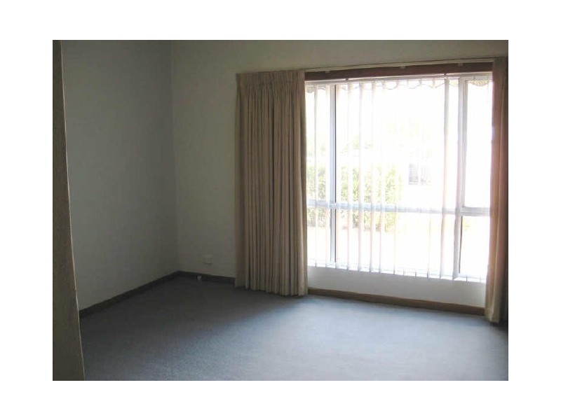 12 Frome Street, Narrabundah ACT 2604