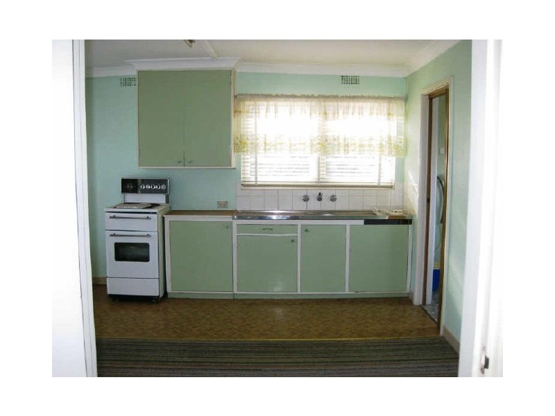 12 Frome Street, Narrabundah ACT 2604