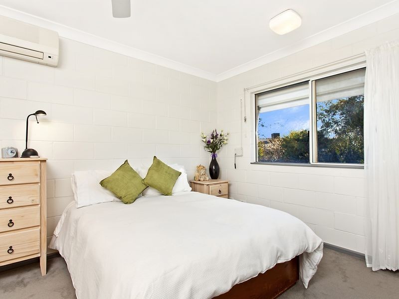 12 Shore Place, Weston ACT 2611