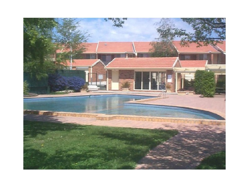 71/44 Jerrabomberra Avenue, Narrabundah ACT 2604