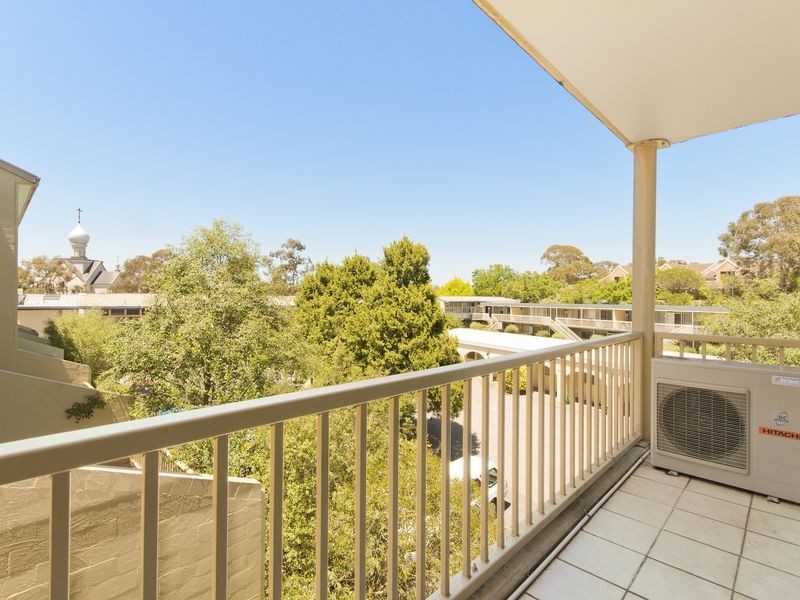 52/53 McMillan Crescent, Griffith ACT 2603