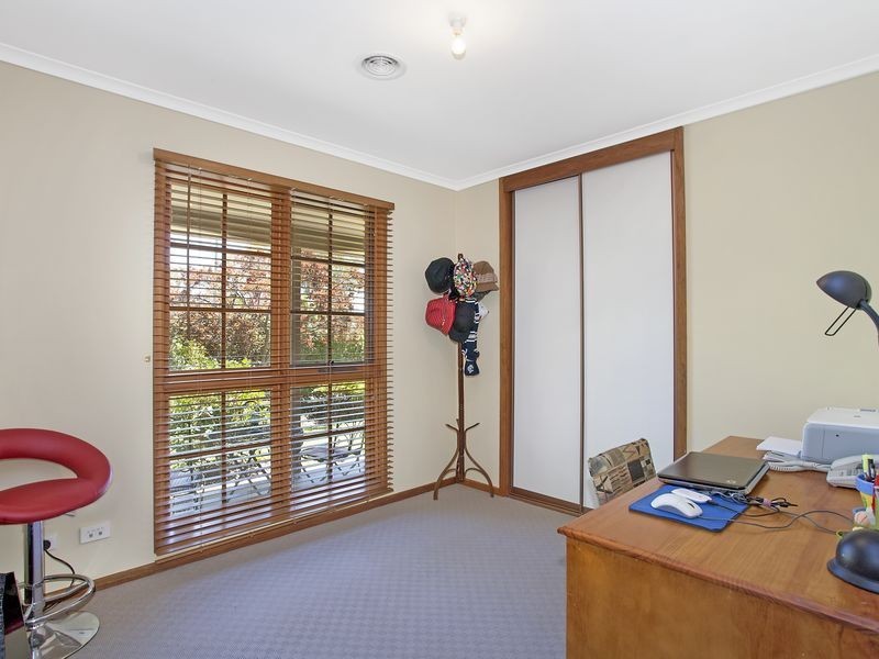 13 Groveland Crescent, Isabella Plains ACT 2905