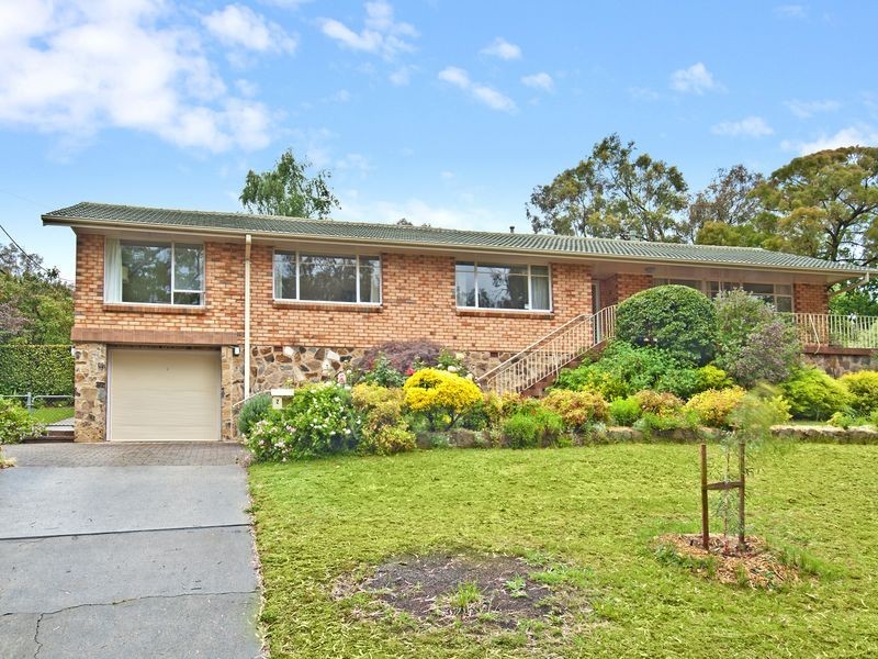 2 Dugan Street, Deakin ACT 2600