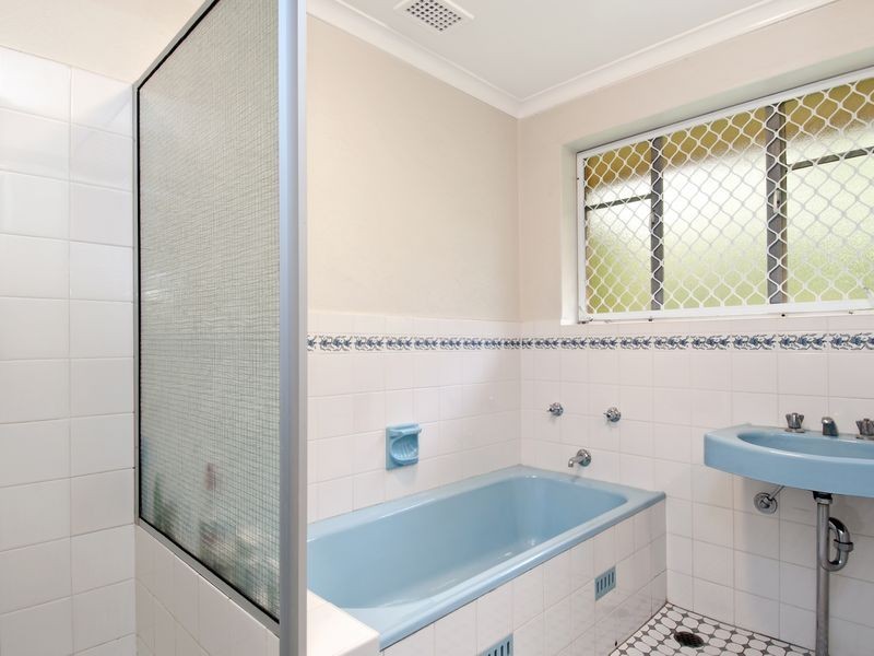 2 Dugan Street, Deakin ACT 2600