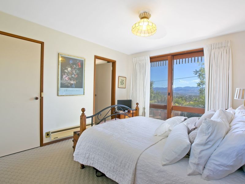 36 Appel Crescent, Fadden ACT 2904