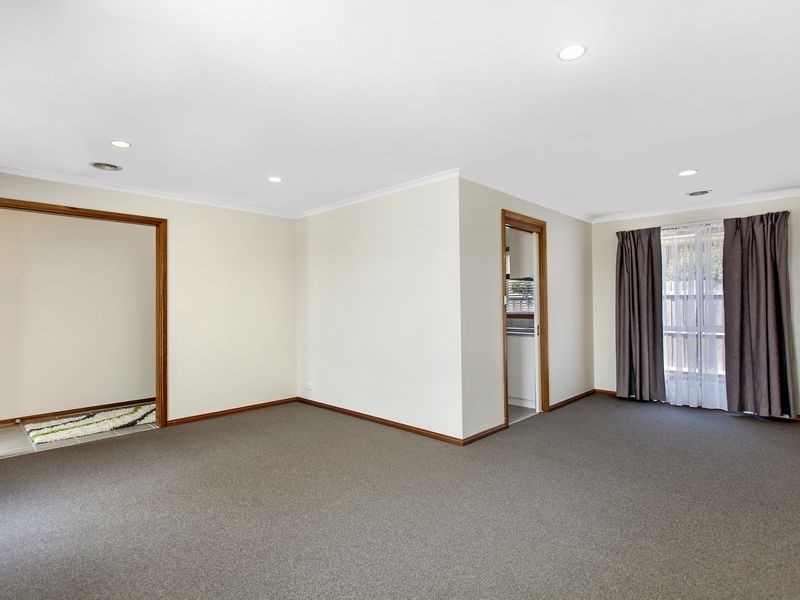 4 Richardson Circuit, Conder ACT 2906