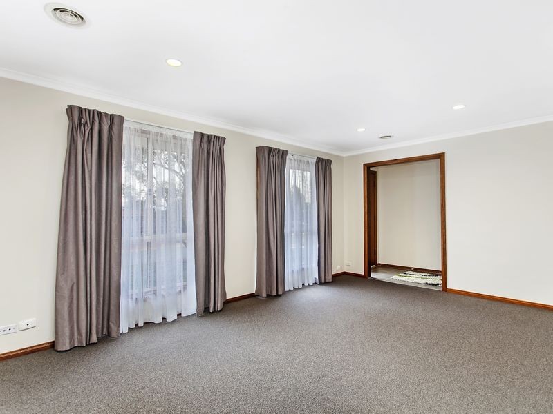 4 Richardson Circuit, Conder ACT 2906