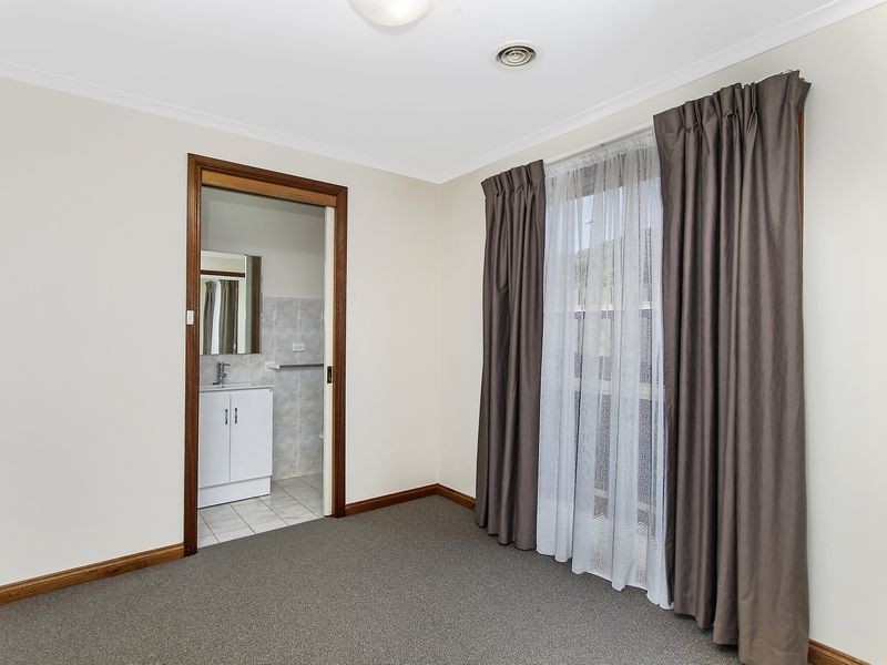 4 Richardson Circuit, Conder ACT 2906
