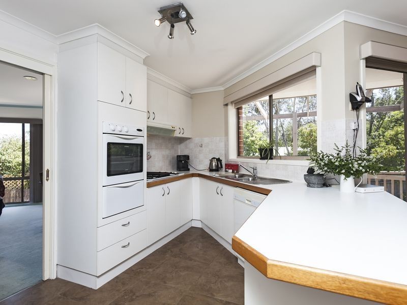 36 Derrington Crescent, Bonython ACT 2905