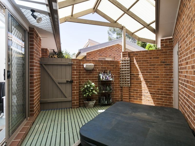36 Derrington Crescent, Bonython ACT 2905