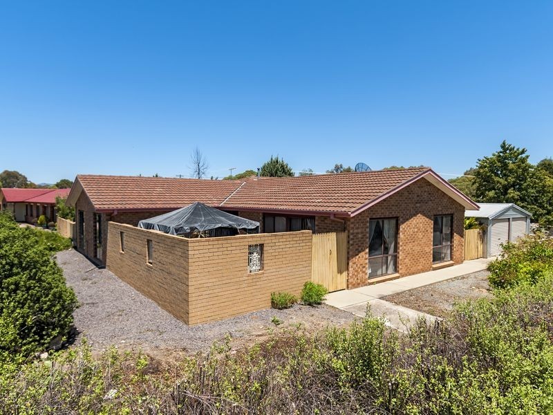 1 Rylah Crescent, Wanniassa ACT 2903