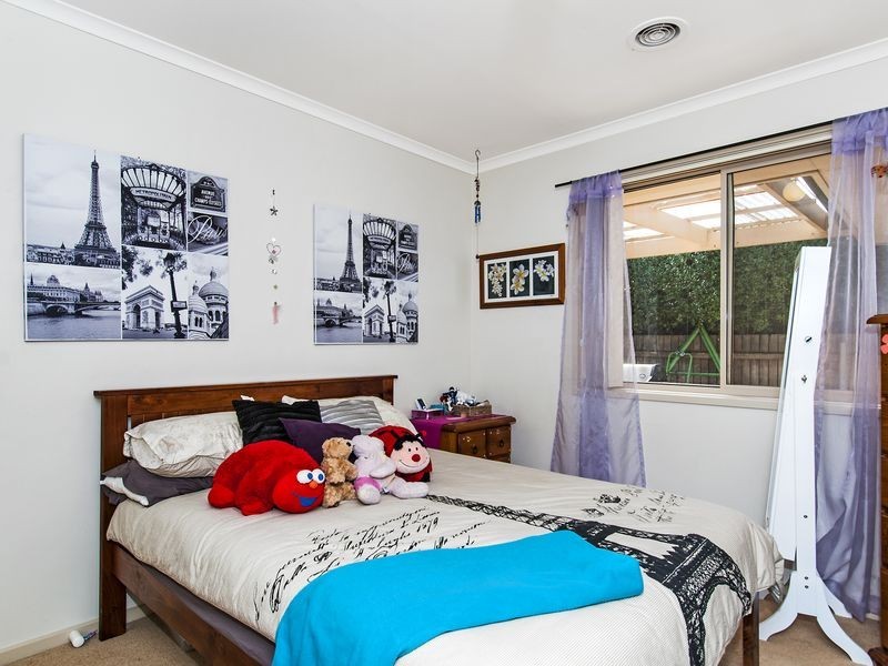 15 Cantamessa Ave, Gungahlin ACT 2912