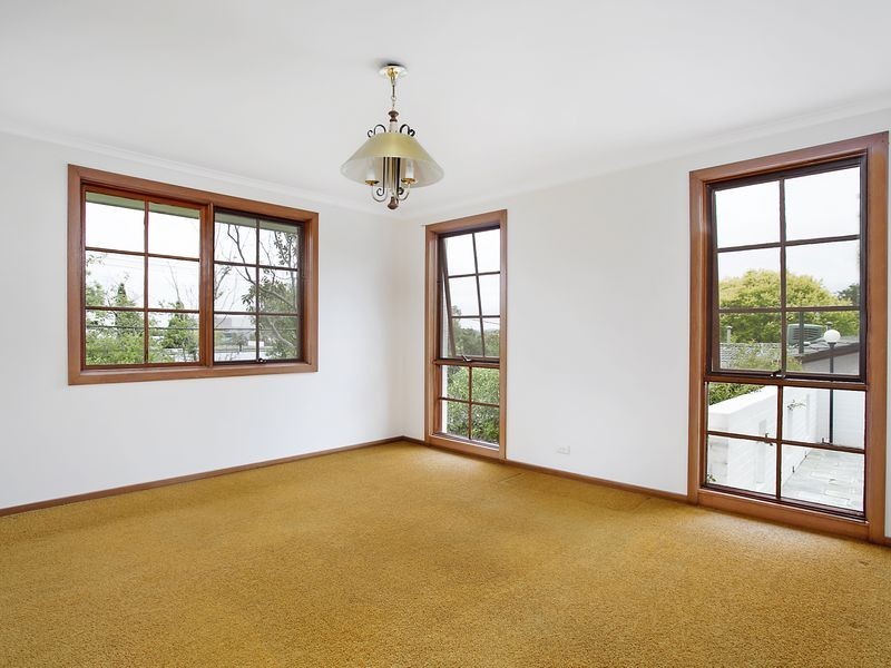 12 Beauchamp Street, Deakin ACT 2600