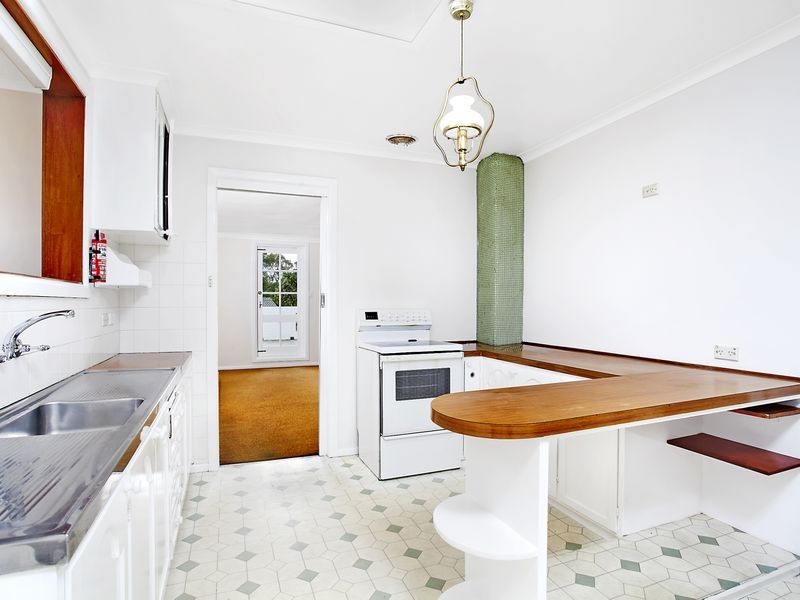 12 Beauchamp Street, Deakin ACT 2600