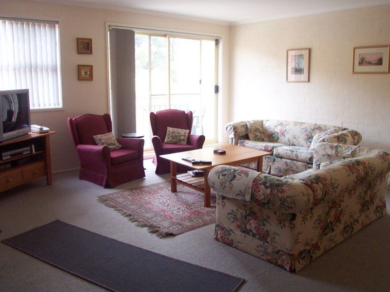 16 Bootle Place, Phillip ACT 2606