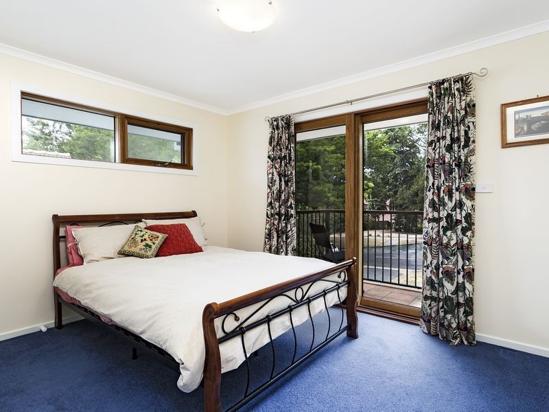 9 Schlich Street, Yarralumla ACT 2600