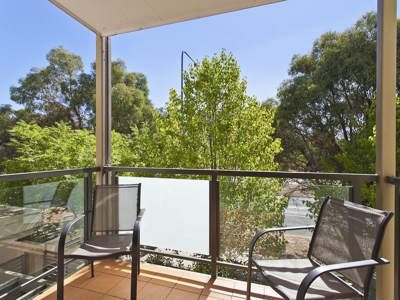 4/120 Athllon Drive, Greenway ACT 2900