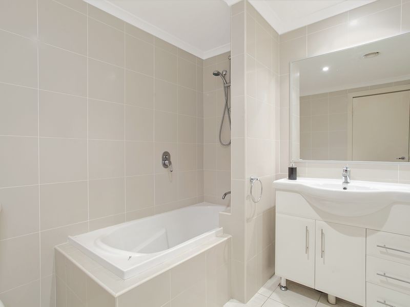 4/120 Athllon Drive, Greenway ACT 2900