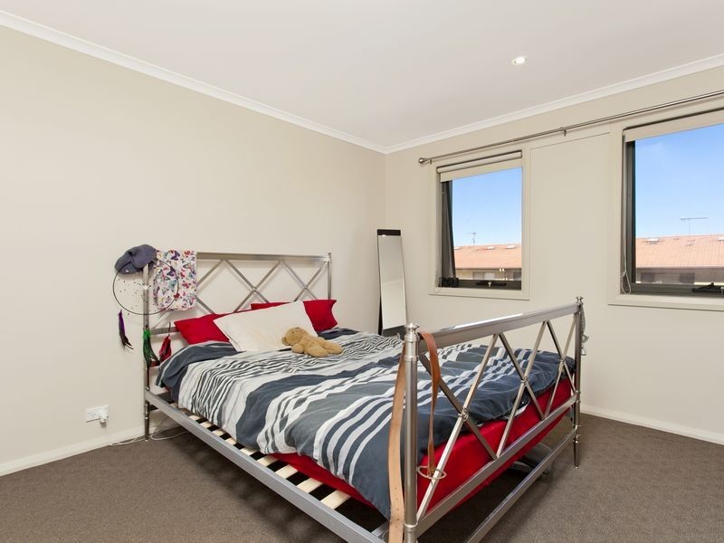 4/120 Athllon Drive, Greenway ACT 2900