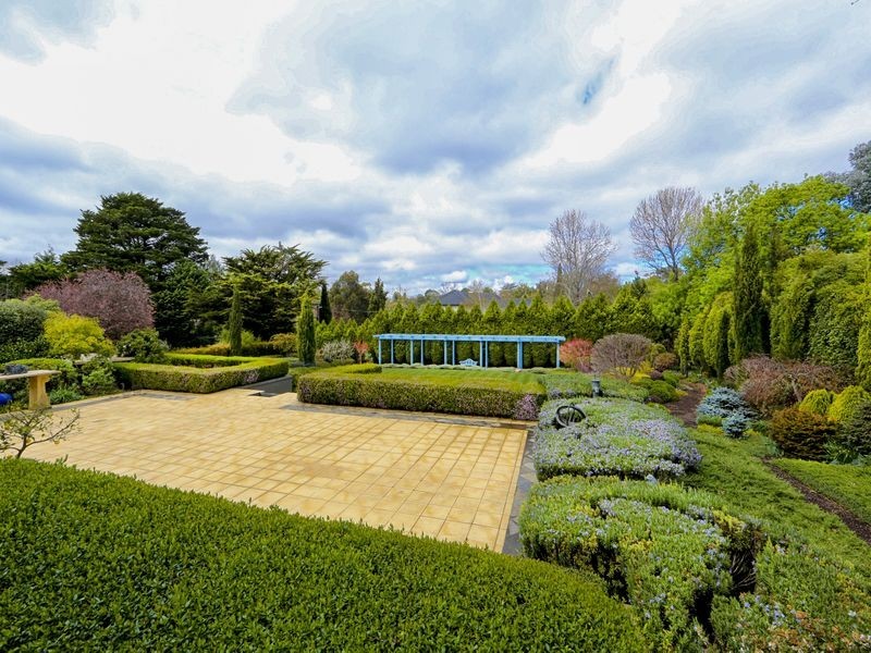 6 Tennyson Crescent, Forrest ACT 2603