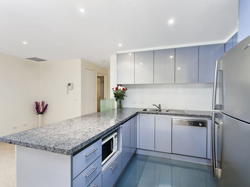 10/9 Bowen Drive, Barton ACT 2600