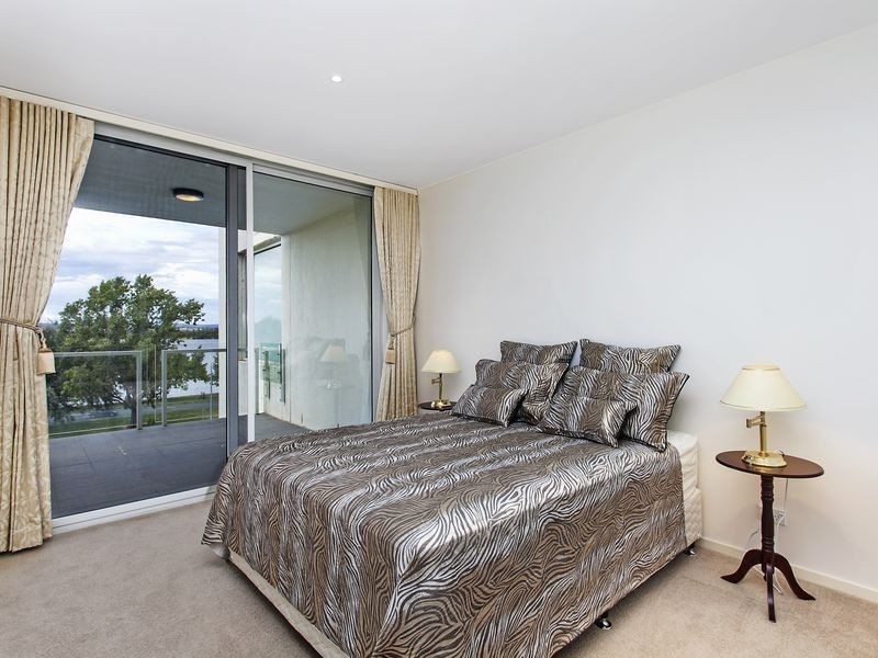 10/9 Bowen Drive, Barton ACT 2600