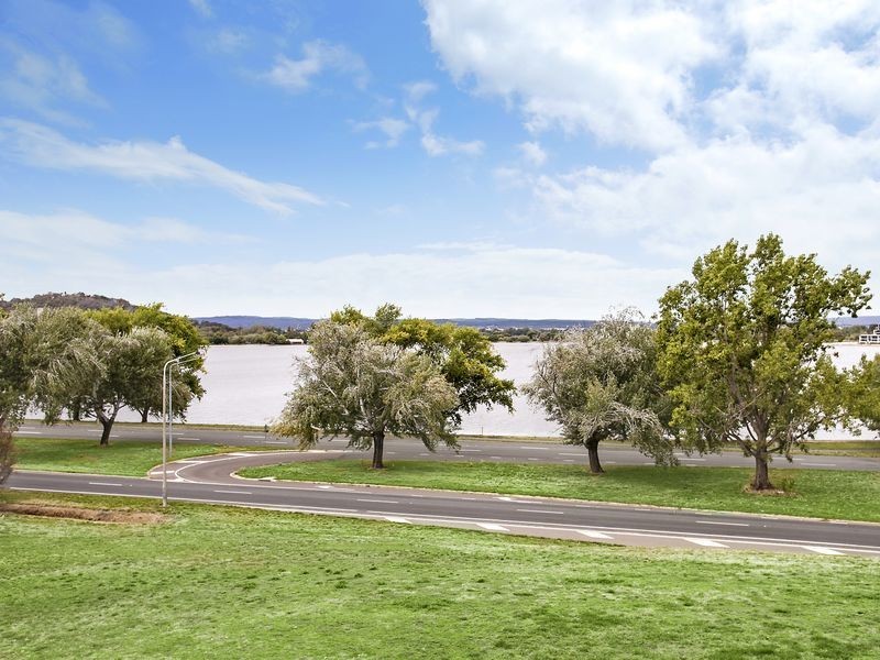 10/9 Bowen Drive, Barton ACT 2600