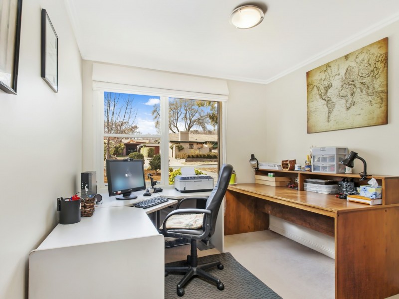 20 Poynton Street, Hughes ACT 2605