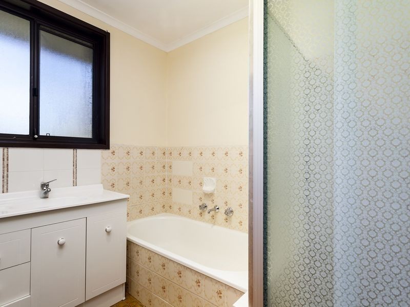 66 Guthridge Crescent, Wanniassa ACT 2903