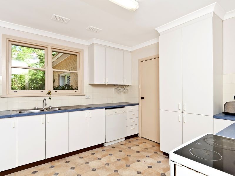 7 Bailey Place, Yarralumla ACT 2600