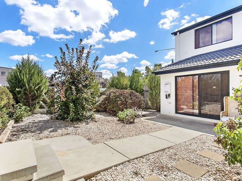226 Anthony Rolfe Avenue, Gungahlin ACT 2912