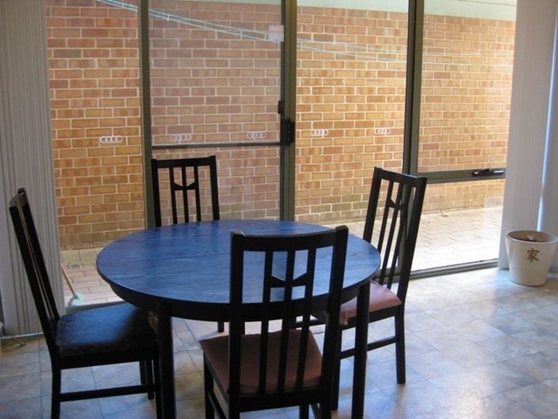 10/19 Howitt Street entrance via Daw, Kingston ACT 2604