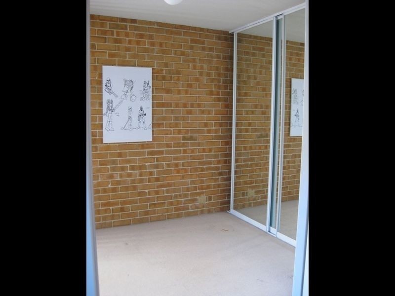 10/19 Howitt Street entrance via Daw, Kingston ACT 2604