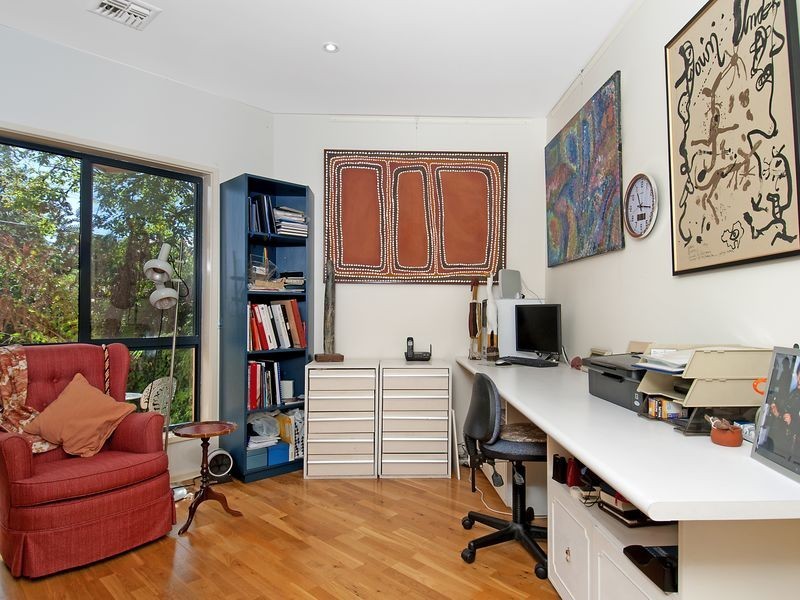 25A Empire Circuit, Forrest ACT 2603