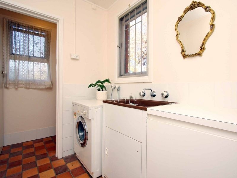 20 Bayley Street, Narrabundah ACT 2604