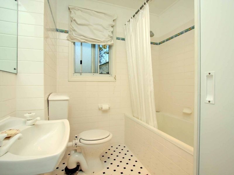 20 Bayley Street, Narrabundah ACT 2604