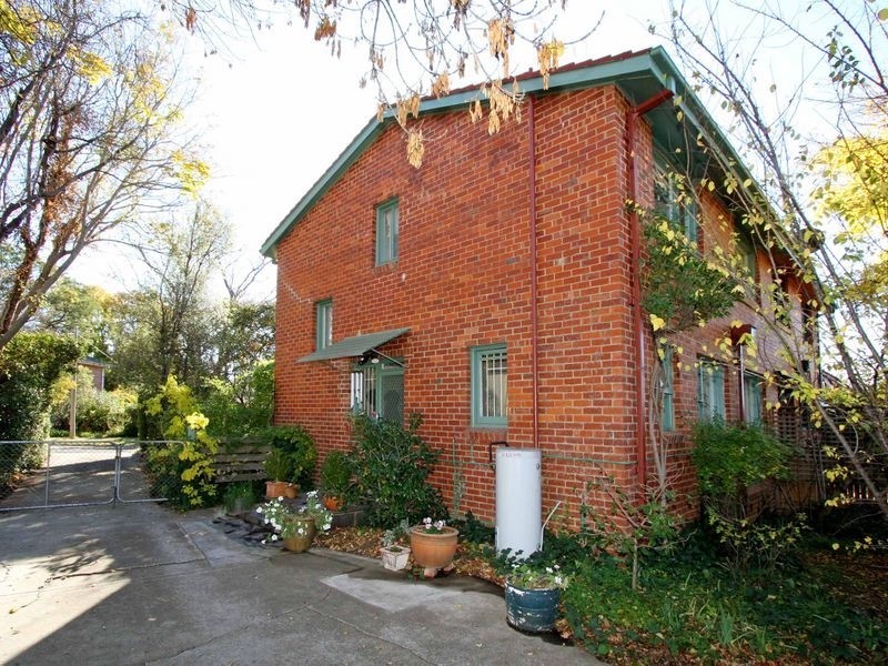 20 Bayley Street, Narrabundah ACT 2604