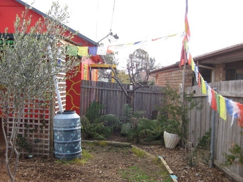 9 Euroka Street, Narrabundah ACT 2604